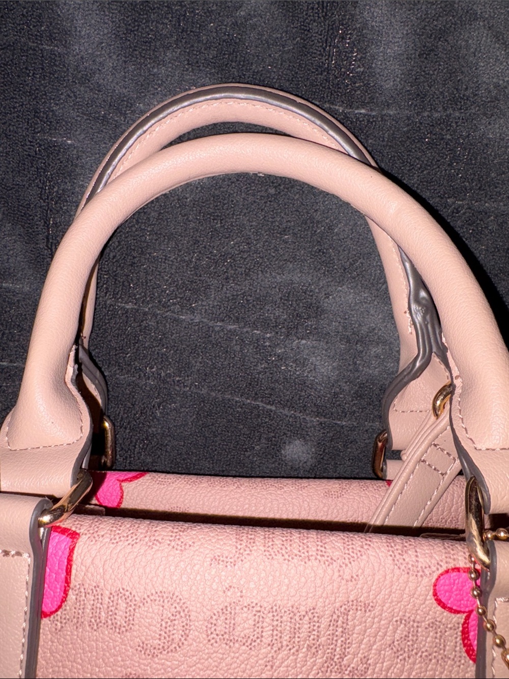 Juicy Couture Pink Heart Accent Purse with Gold Logo - Picture 5 of 14